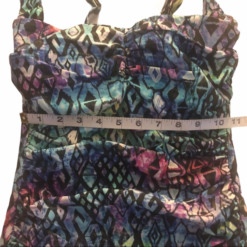 COLORFUL TRIBAL PROFILE TANKINI TOP - Picture 5 of 11